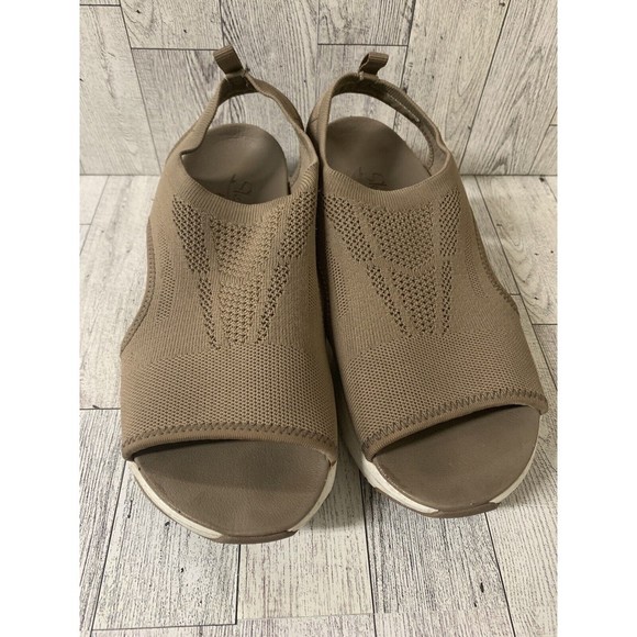 Skechers Shoes - Sketchers Arch Fit City Catch Womens Sandals Size 8
